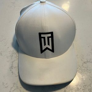 Nike dri fit golf hat
